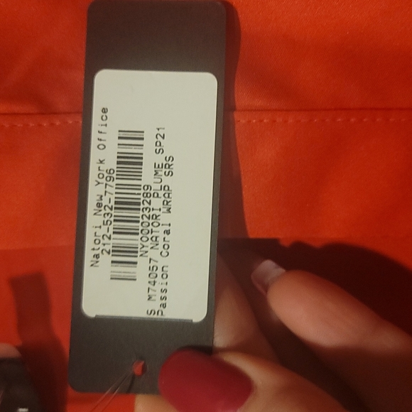 Natori silk wrap/robe - Picture 4 of 4